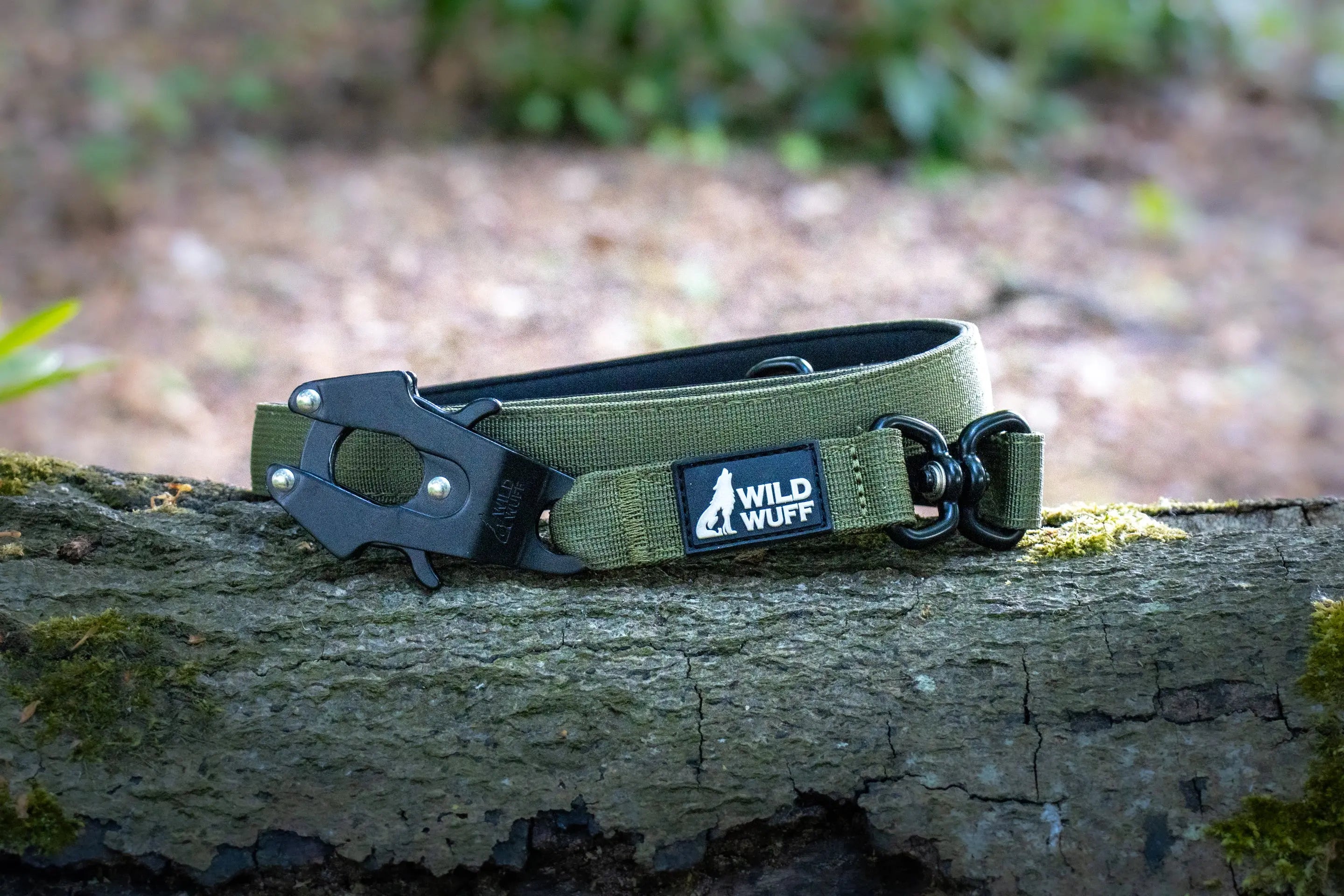 Quick release khaki lead Wildwuff - Built for play. Ready for anything.